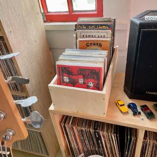 I made a box to tidy up my comics, zines, and 7-inch records.