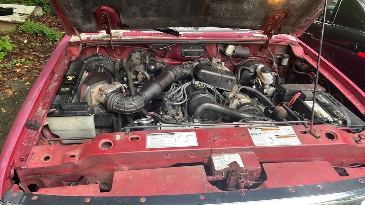 motor view of 1993 Ford Ranger.