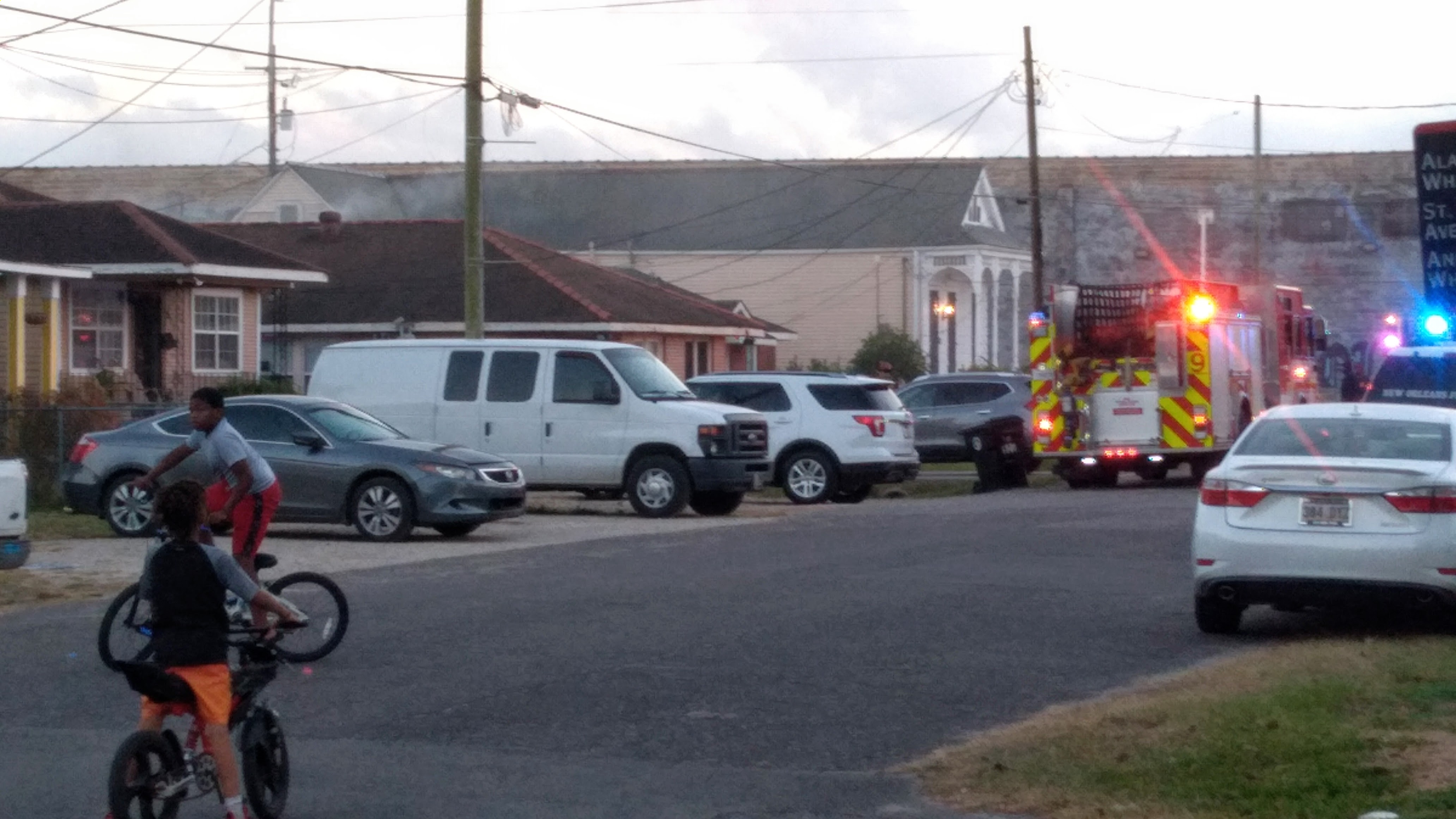 housefire on Caffin Avenue, New Orleans, Louisiana, November 20, 2021. Photo by David Rhoden.