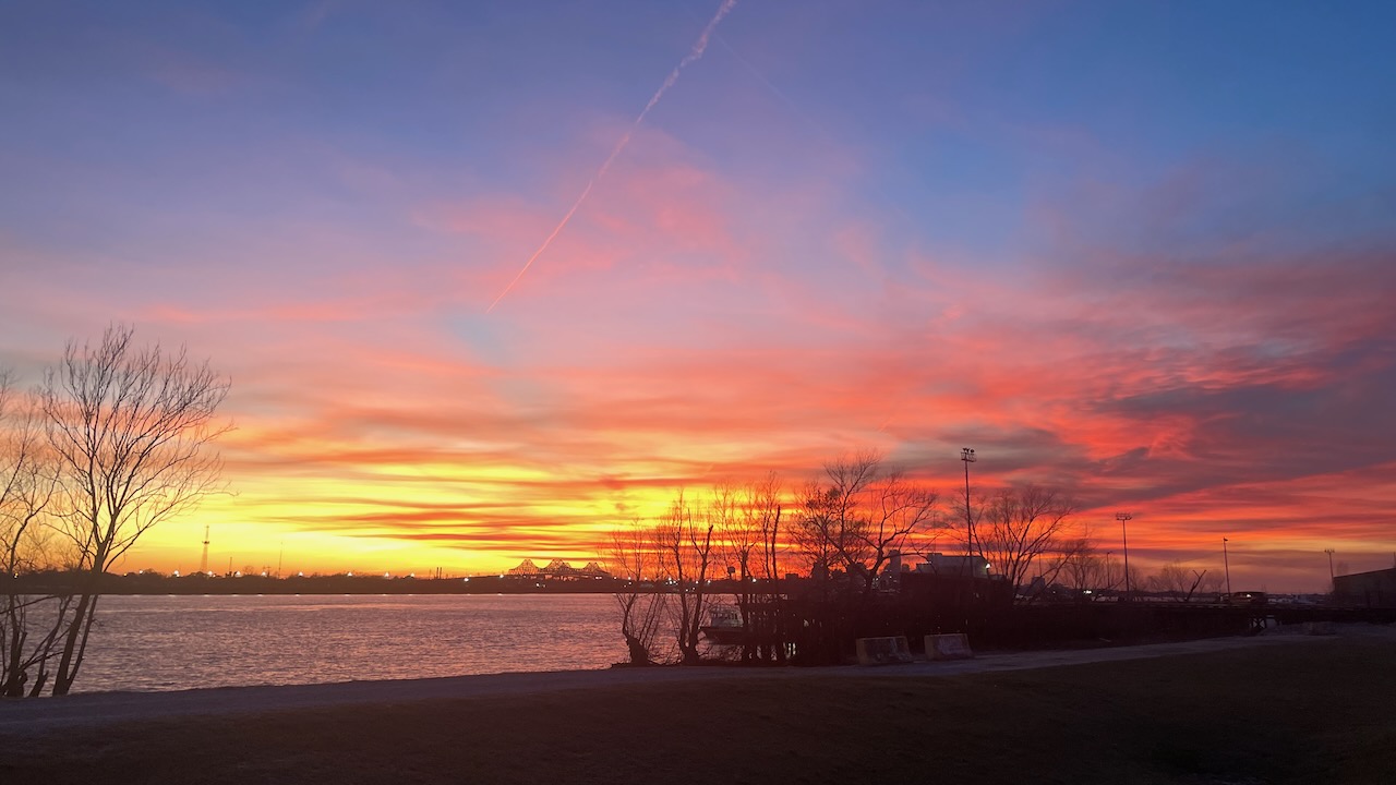 an incredible sunset on lhe levee