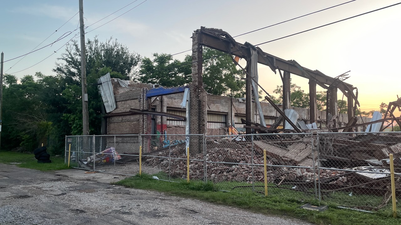 Demolition on Tricou Street, 7:39 p.m.